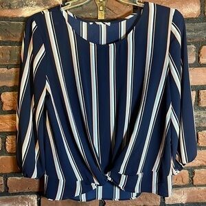 No tags! Cute blouse with 3/4 sleeves!